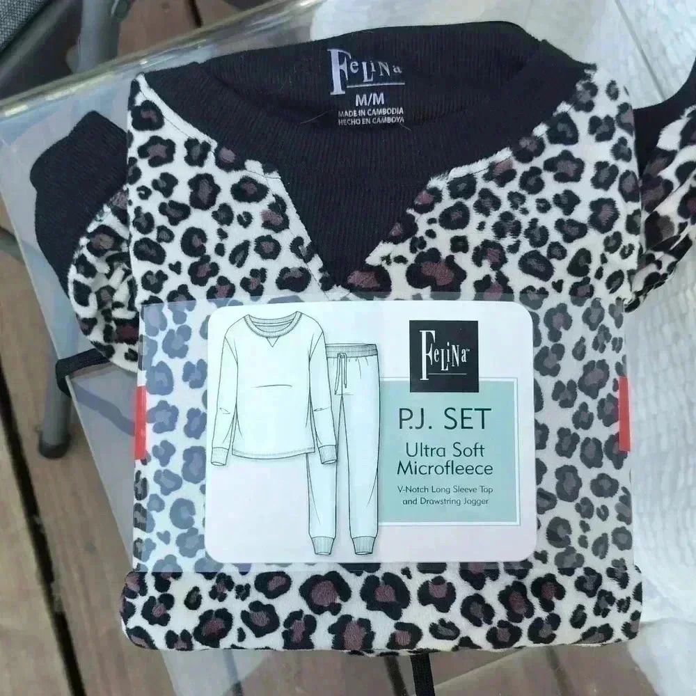 NWT Felina Women's Black/Brown Animal Print Ultra Soft Microfleece PJ Set Medium